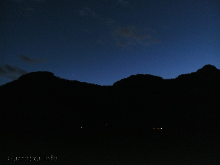 012 Es fa fosc a Falgars